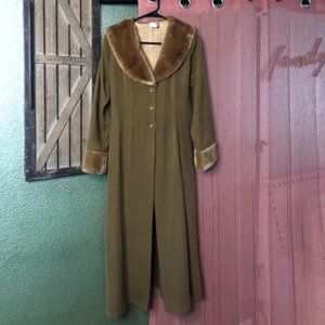 A’Gaci Too brown velvet long coat with faux fur